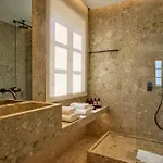 The Calliston 3*