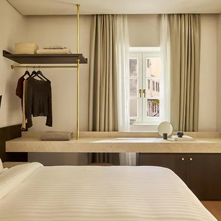 The Calliston 3* Corfu (city)