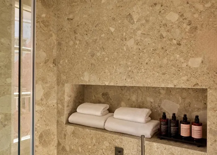 The Calliston Hotel 3*