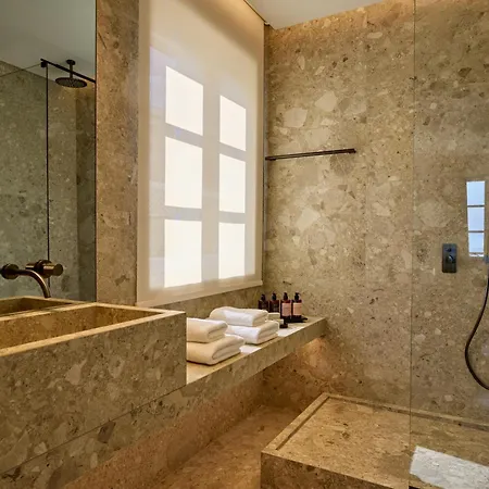 The Calliston 3*